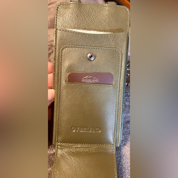 Overland “Izmir” Leather Phone Wallet w/ Chain Strap in Hunter Green - Picture 6 of 15